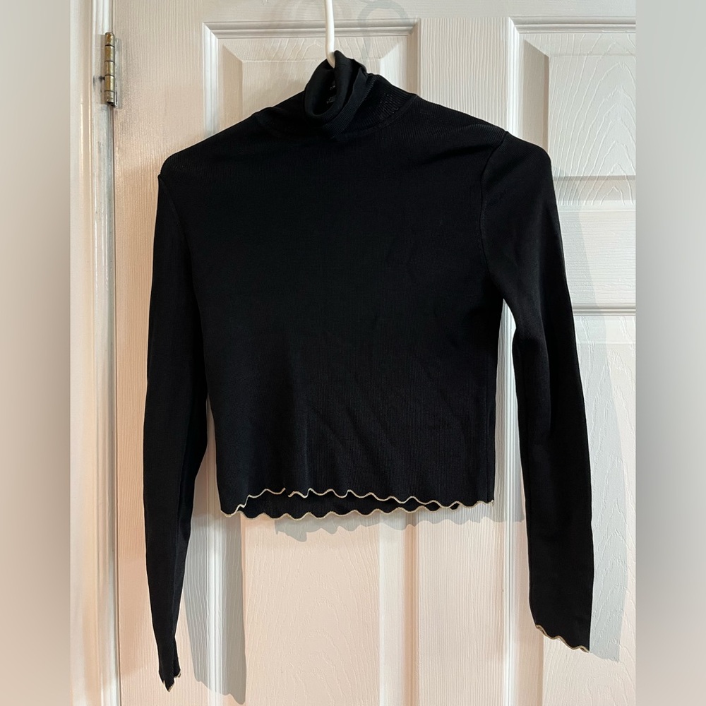 Zara | Black Cropped Knit Turtle Neck with gold edging size S